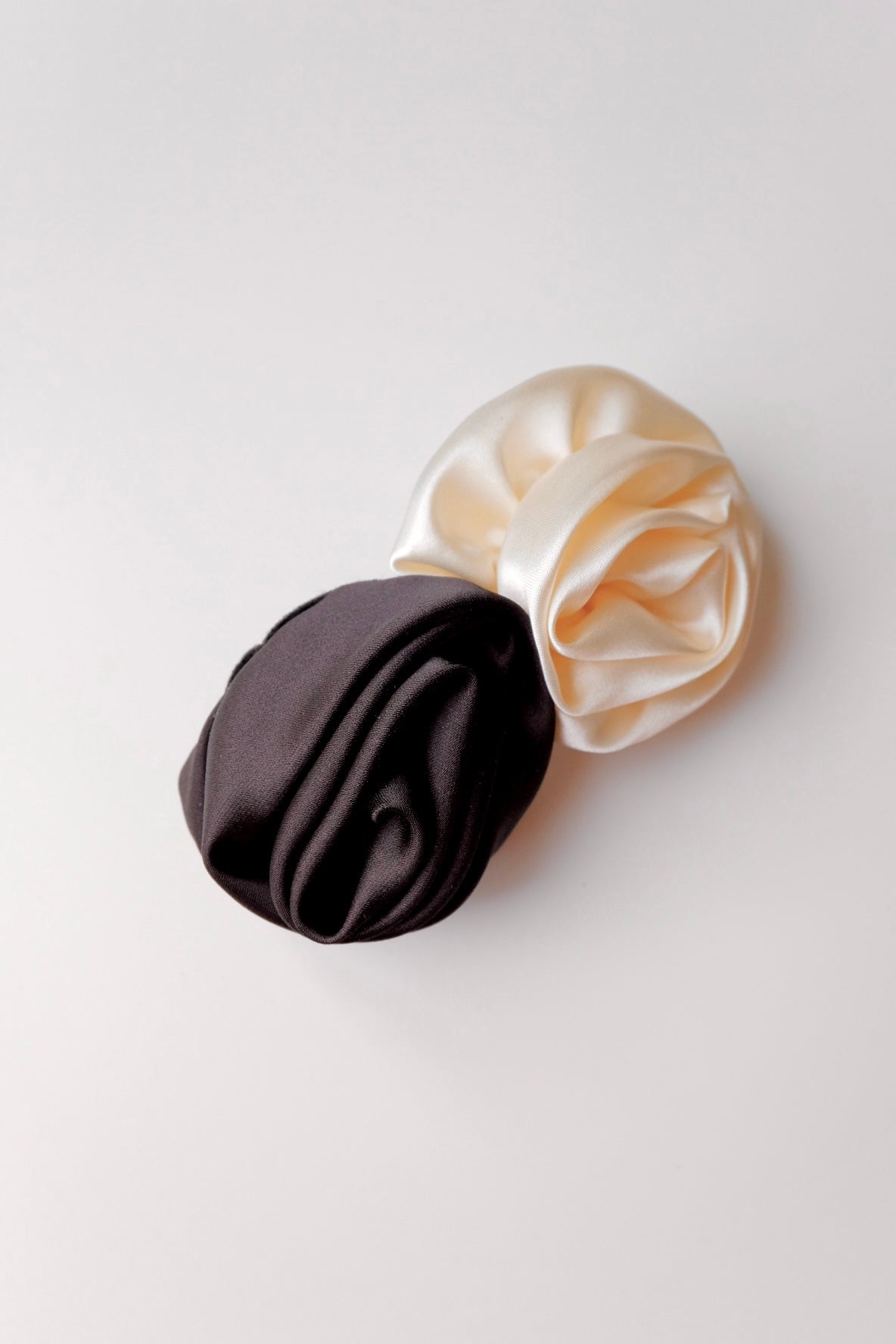 Yin Bloom Hair Clip