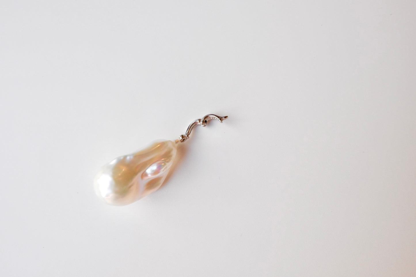 Muse Pendant Set